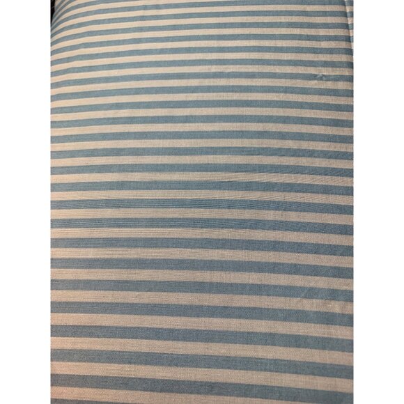 Blue & White Striped Cotton Fabric 18"x22" Fat Quarter Sewing Quilting Craft Mat - Picture 1 of 3